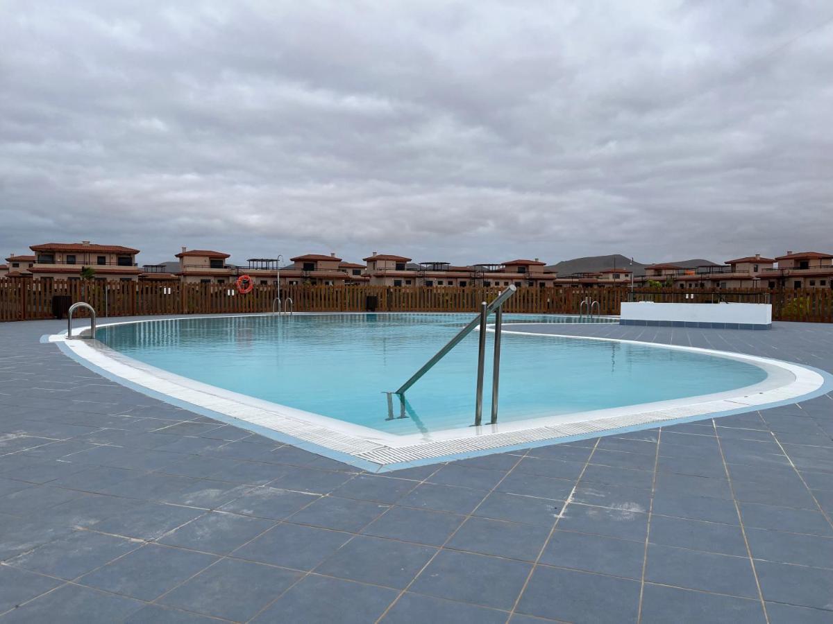 Stillvolle Villa Mit Terrasse, Garten Und Grill Lajares Bagian luar foto